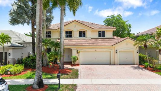 1906 Timberline Rd, Weston, FL 33327