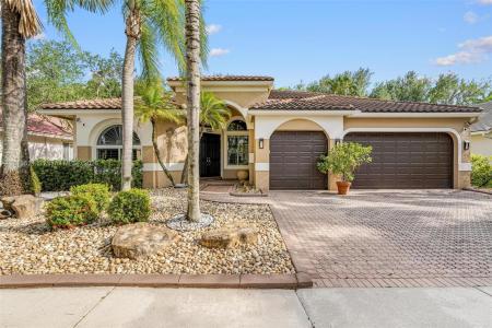 1326 Ginger Cir, Weston, FL 33326