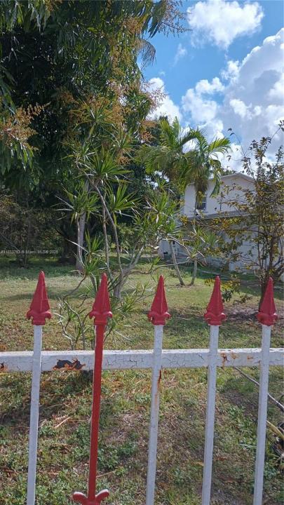 Miami Gardens, FL 33056