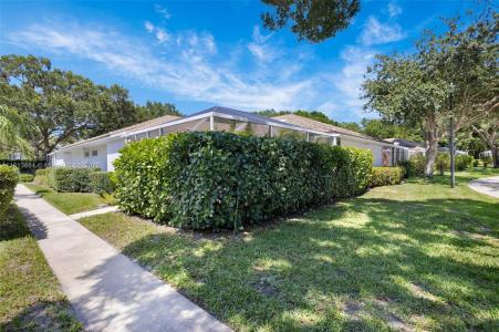 2904 Pin Oak Ct 2904, Palm Beach Gardens, FL 33410