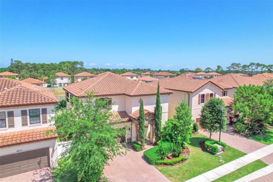 6015 Night Heron Ct, Green Acres, FL 33415