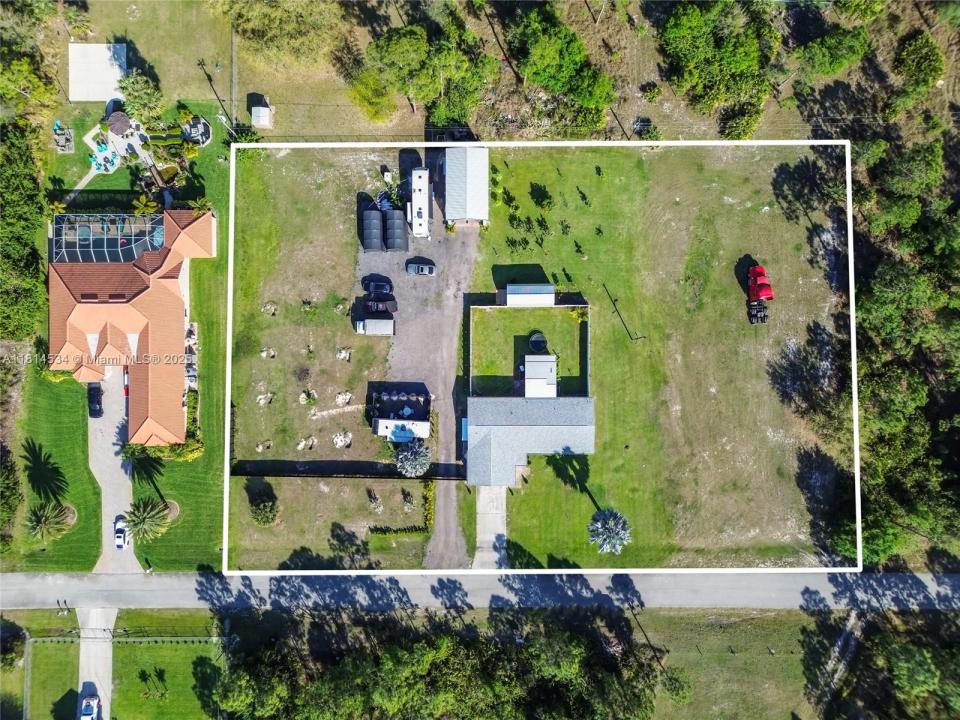 1006 Clayton AVE, Lehigh Acres, FL 33972