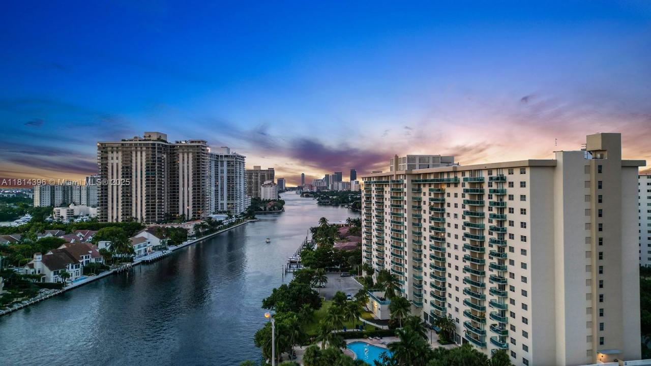 19390 Collins Ave PH-7, Sunny Isles Beach, FL 33160