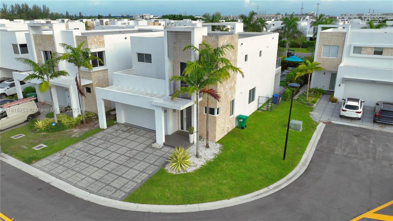 10360 NW 68th Ter 10360, Doral, FL 33178