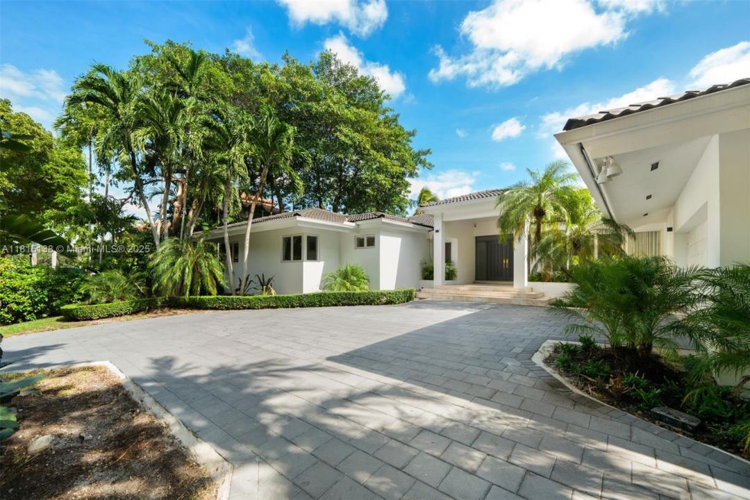 7155 Los Pinos Blvd, Coral Gables, FL 33143