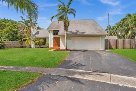 8713 SW 55th St, Cooper City, FL 33328