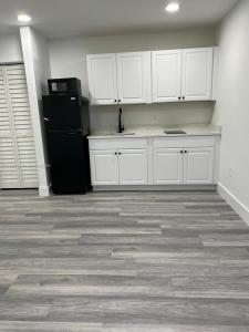 19404 NW 48th Ave, Miami Gardens, FL 33055