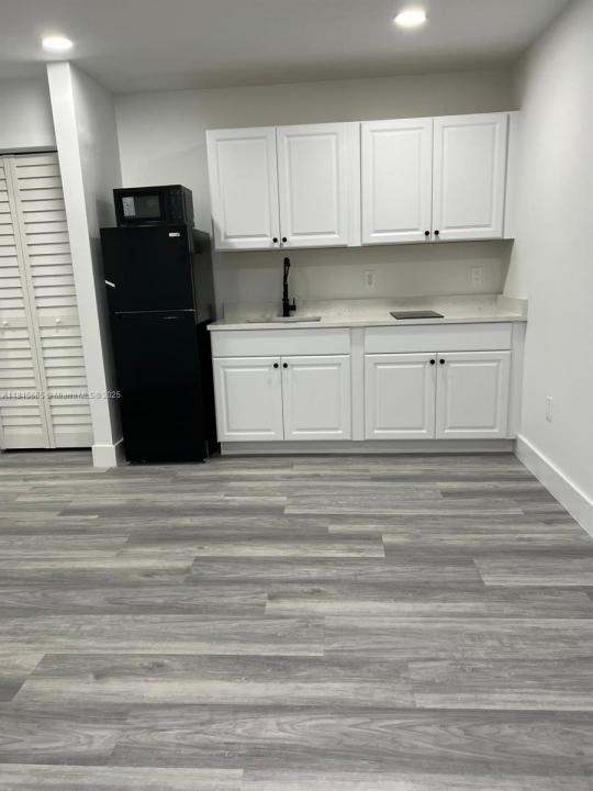 19404 NW 48th Ave, Miami Gardens, FL 33055