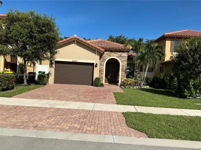 5220 NW 48th Ln, Tamarac, FL 33319
