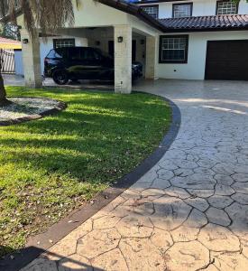 6284 SW 26th St, Miami, FL 33155