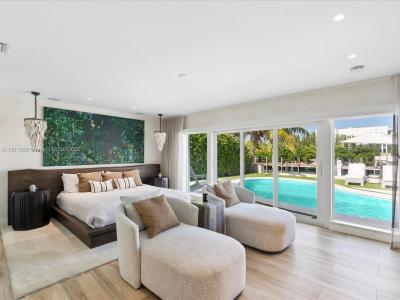 2371 Bayview Ln, North Miami, FL 33181