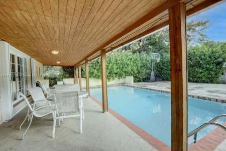 6790 SW 54th St, Miami, FL 33155