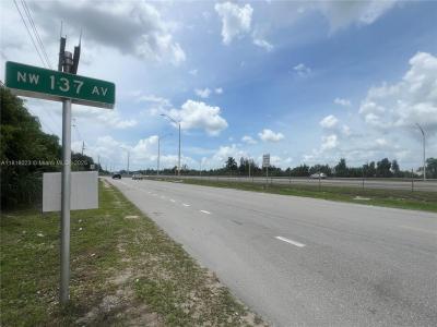 12900 NW 182 Street, Hialeah, FL 33018