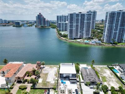 Sunny Isles Beach, FL 33160