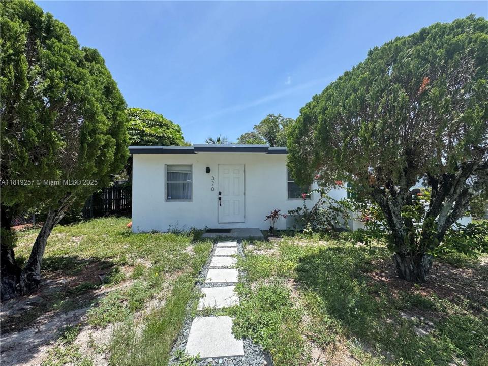 370 NW 15th Ct, Pompano Beach, FL 33060