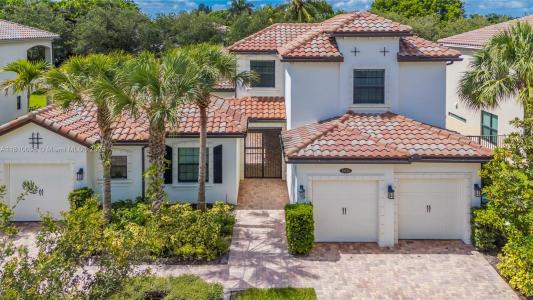 10630 SW 55th St, Cooper City, FL 33328