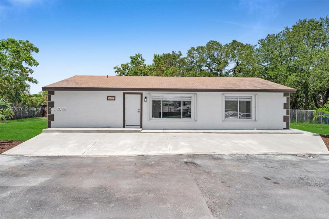 20747 NW 41st Ave Rd, Miami Gardens, FL 33055