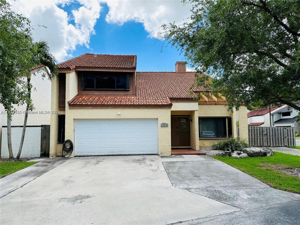 15038 SW 89th Terr Rd ., Miami, FL 33196