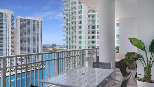 801 Brickell Key Blvd 2210, Miami, FL 33131