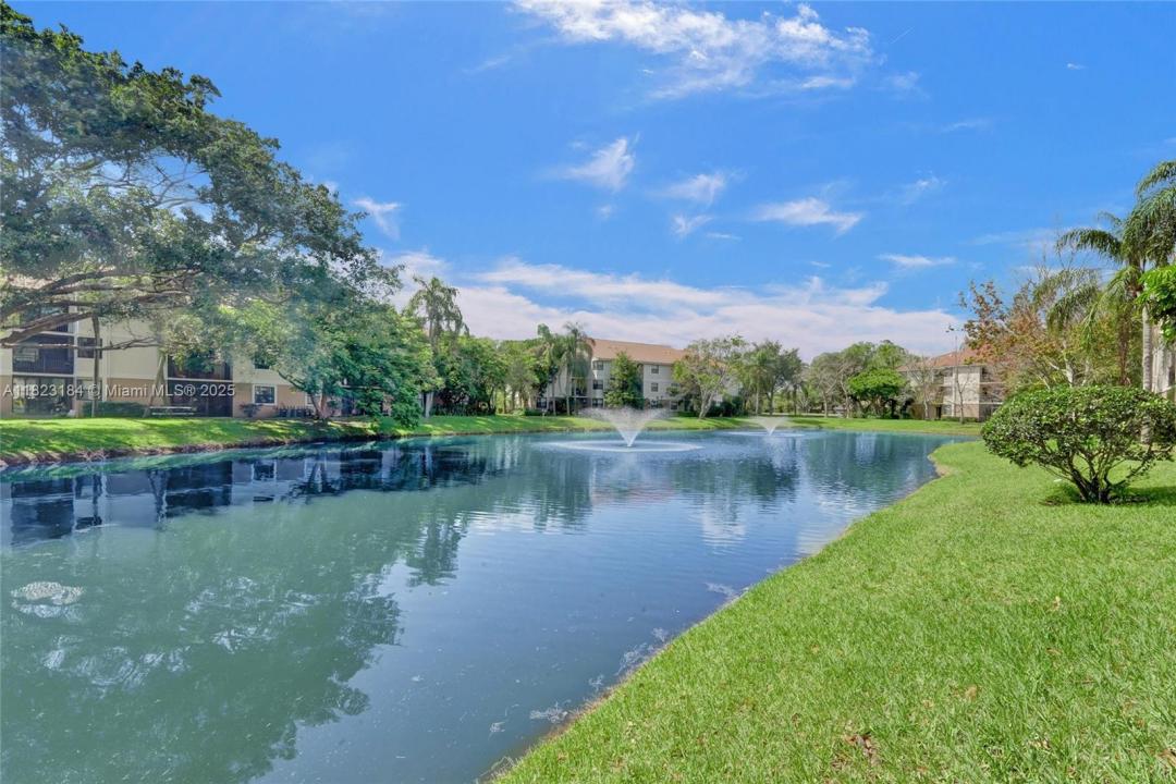 10125 W Sunrise Blvd 205, Plantation, FL 33322