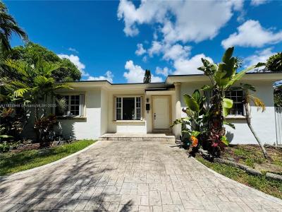 516 La Villa Dr, Miami Springs, FL 33166