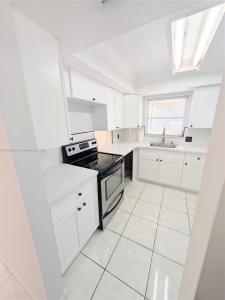 14901 SW 4th St 9A, Pembroke Pines, FL 33027