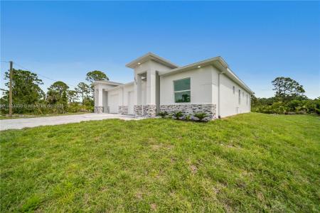 420-422 Grant ave, Lehigh Acres, FL 33974