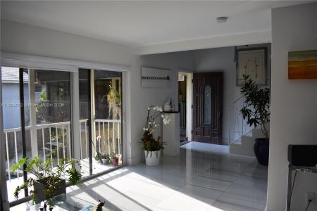 230 Sunrise Dr 11, Key Biscayne, FL 33149