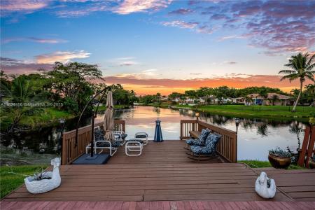 1460 NW 99th Ave, Plantation, FL 33322