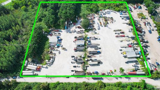 16120 NW 127th Ave, Hialeah, FL 33018