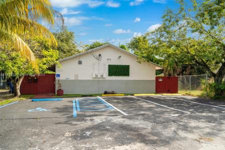 1112 NE 5th Ave, Fort Lauderdale, FL 33304