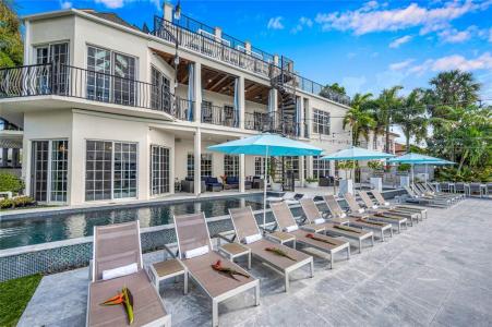 1317 Middle River Dr, Fort Lauderdale, Florida 33304