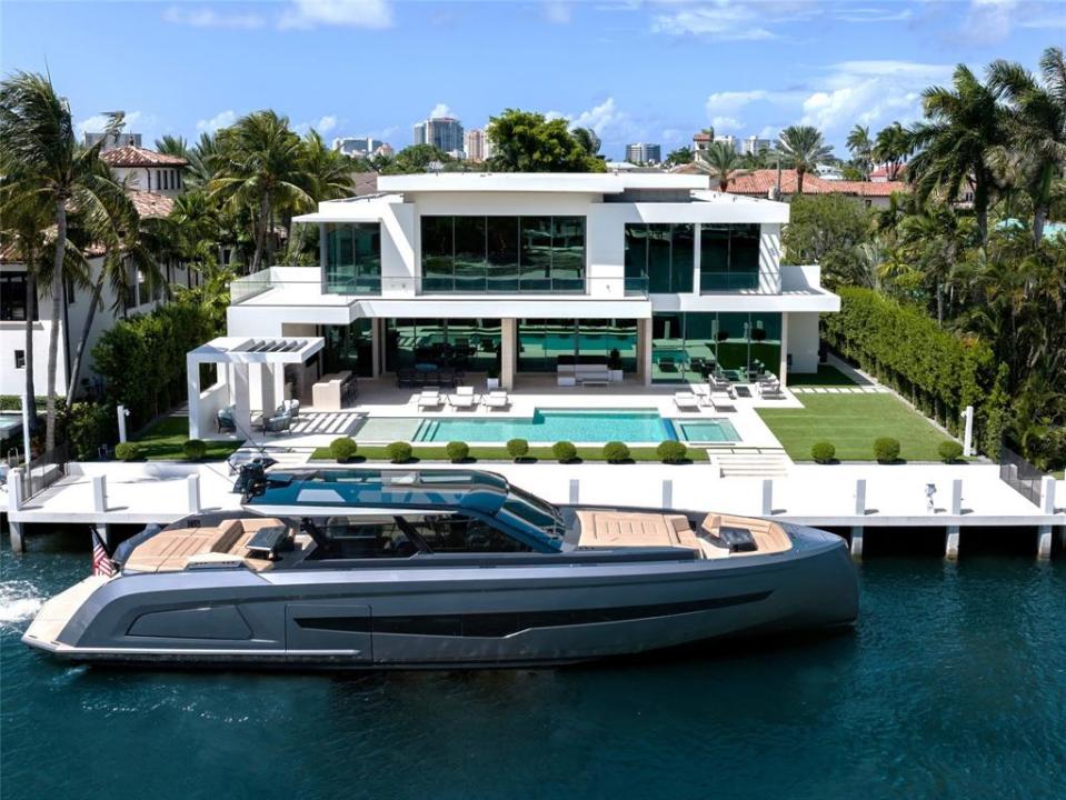 2560 Del Lago Dr, Harbor Beach, Fort Lauderdale, Florida 33316