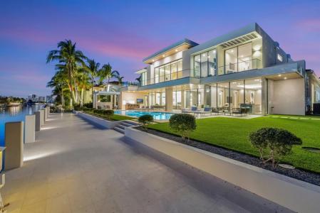 2560 Del Lago Dr, Harbor Beach, Fort Lauderdale, Florida 33316