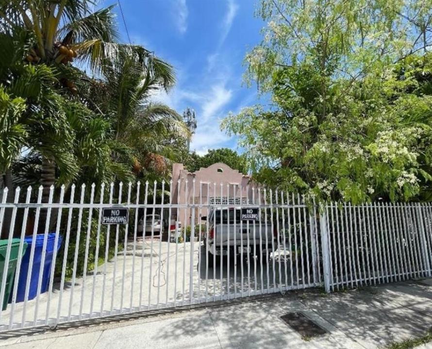 675 NW 34th St, Miami, Florida 33127