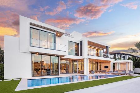 68 Isla Bahia Drive, Harbor Beach, Fort Lauderdale, Florida 33316