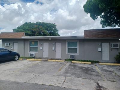 24 SW 13th St 1-5, Dania Beach, Florida 33004