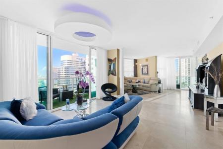 350 SE 2nd St 1870, 350 Las Olas Place, Fort Lauderdale, Florida 33301, Estados Unidos