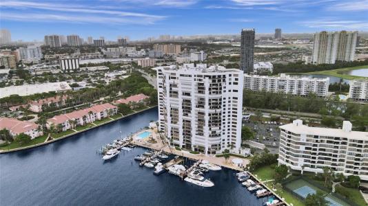 300 Three Islands Blvd 807, Anchor Bay Club, Hallandale Beach, 佛罗里达州 33009, 美国