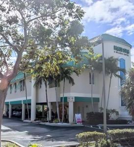 2100 NW 2nd Ave., Boca Raton, Florida 33431