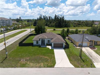 800 SW 2nd ST NA, Cape Coral, FL 33991