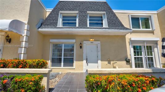 933 NE 24th Ave 169, Hallandale Beach, FL 33009