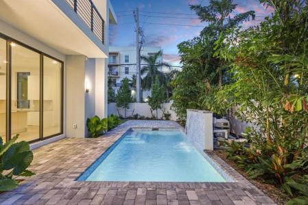 204 Osceola Park Lane, Centennial Square, Delray Beach, Florida 33483