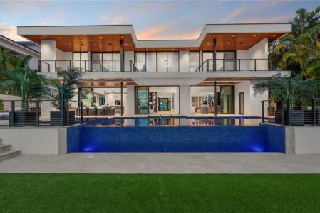 1957 Harbourview Dr, Fort Lauderdale, Florida 33316