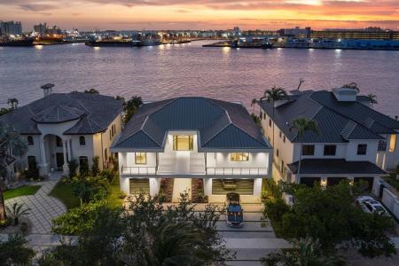 1957 Harbourview Dr, Fort Lauderdale, Florida 33316