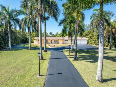 5161 Thoroughbred Ln, Southwest Ranches, Flórida 33330, Estados Unidos