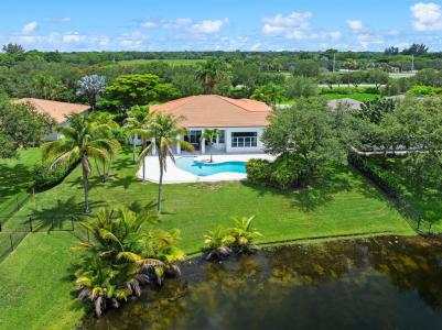 13185 SW 44th St, Davie, Florida 33330