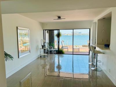 2769 NE 165th Ter 25, Leeward Point Condo, North Miami Beach, Floryda 33160, USA