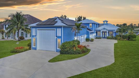 2441 SE North Lookout Boulevard, Port Saint Lucie, Florida 34984
