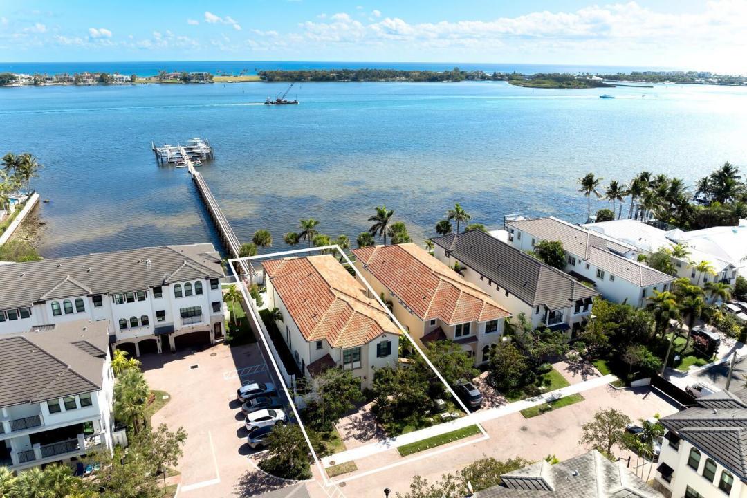 636 Windward Circle S, CASA DEL MAR, Boynton Beach, Florida 33435